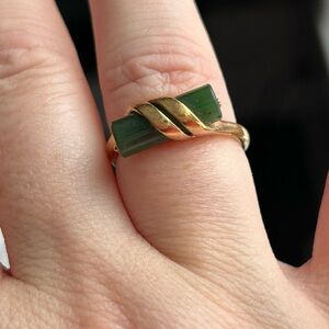 4/$100 Avon Jade vintage ring size 6 3/4